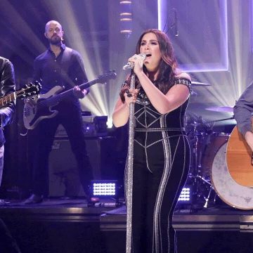 Lady Antebellum performs "Heartbreak" in Jimmy Fallon