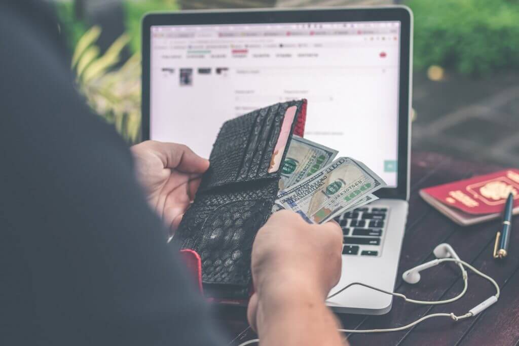 Best Reasons To Venture Into eCommerce